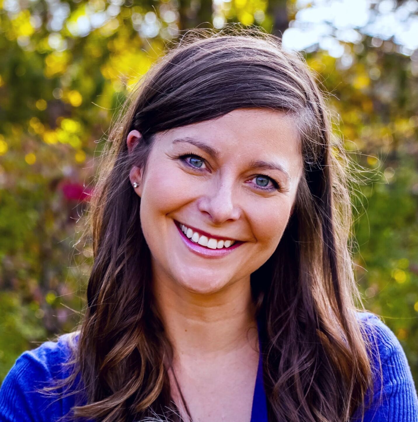 Lindsey Curtis headshot.jpeg